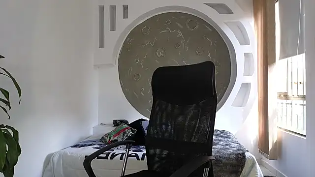 Rafael Mendezz online show from November 9, 2025, 8:13 pm