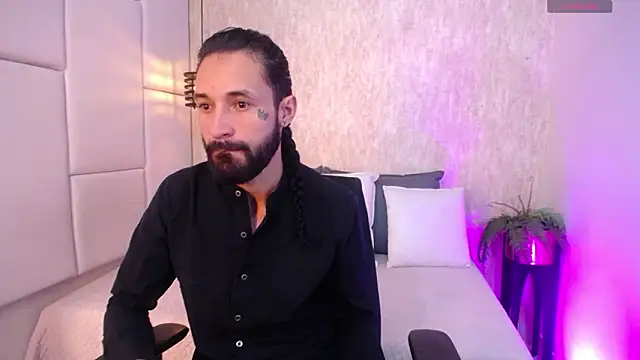 Snapshot of Hisoka_011 chatting on February 25, 2026, 7:47 pm Hisoka 011 online show from February 25, 2026, 7:47 pm