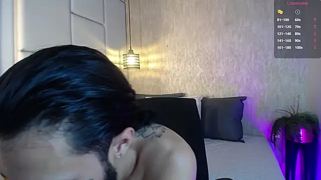 Snapshot of Hisoka_011 chatting on February 26, 2026, 8:09 pm Hisoka 011 online show from February 26, 2026, 8:09 pm