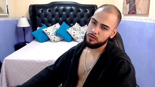 Snapshot of Marcus_Soler chatting on October 6, 2025, 4:08 pm Marcus Soler online show from October 6, 2025, 4:08 pm