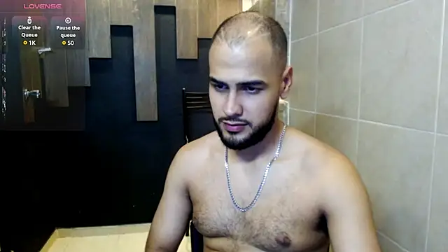 Snapshot of Marcus_Soler chatting on November 12, 2025, 8:45 pm Marcus Soler online show from November 12, 2025, 8:45 pm