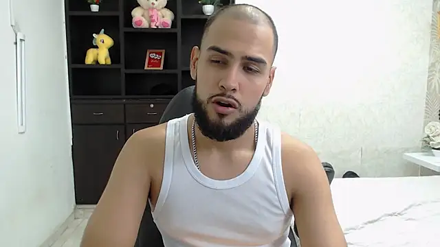 Snapshot of Marcus_Soler chatting on October 4, 2025, 5:25 pm Marcus Soler online show from October 4, 2025, 5:25 pm