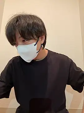 Snapshot of Yuma0718 chatting on November 2, 2025, 11:37 am Yuma0718 online show from November 2, 2025, 11:37 am