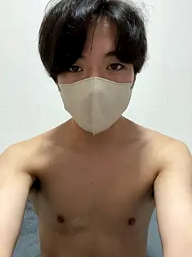 Snapshot of Yuma0718 chatting on October 15, 2025, 10:34 am Yuma0718 online show from October 15, 2025, 10:34 am