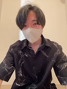 Snapshot of Yuma0718 chatting on November 15, 2025, 11:42 pm Yuma0718 online show from November 15, 2025, 11:42 pm