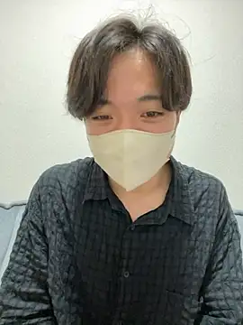 Snapshot of Yuma0718 chatting on October 17, 2025, 11:01 am Yuma0718 online show from October 17, 2025, 11:01 am