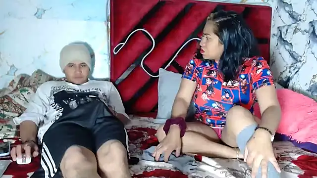 Snapshot of hot_lady19 chatting on February 11, 2026, 7:58 pm hot lady19 online show from February 11, 2026, 7:58 pm