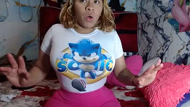 hot lady19 online show from November 20, 2025, 10:31 pm