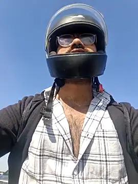 Snapshot of YoursThickDick chatting on February 14, 2026, 4:45 am YoursThickDick online show from February 14, 2026, 4:45 am