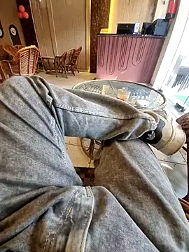 Snapshot of YoursThickDick chatting on February 16, 2026, 9:52 am YoursThickDick online show from February 16, 2026, 9:52 am