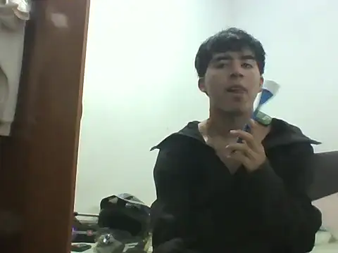 Snapshot of Babydemilk chatting on March 27, 2026, 3:48 am Babydemilk online show from March 27, 2026, 3:48 am