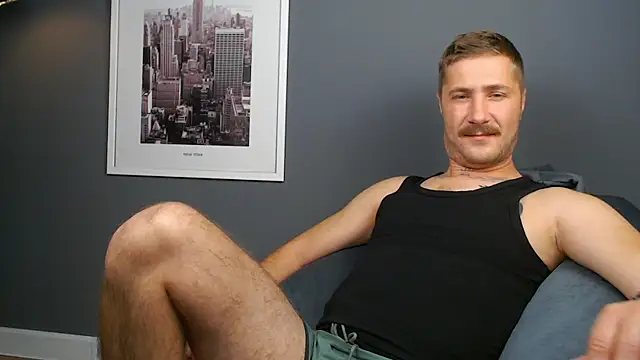 Mr At  online show from October 28, 2025, 7:07 am