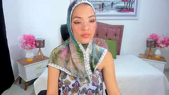 SofiaRivera1 online show from September 17, 2025, 8:33 pm