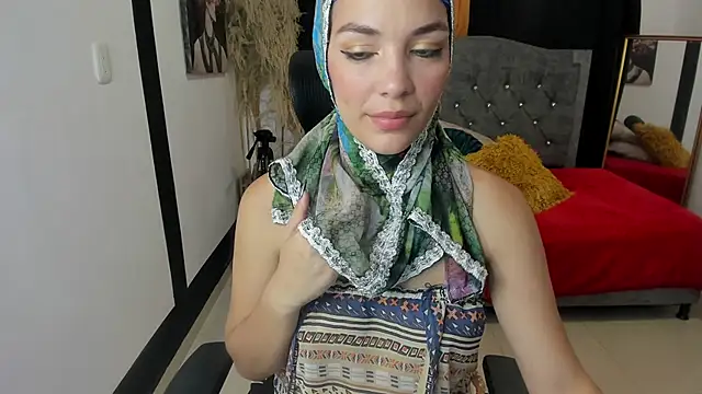 SofiaRivera1 online show from September 19, 2025, 8:46 pm