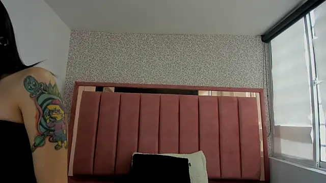 Snapshot of Hanna_Lee__ chatting on September 11, 2025, 8:20 pm Hanna Lee online show from September 11, 2025, 8:20 pm