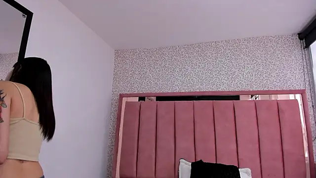 Snapshot of Hanna_Lee__ chatting on November 12, 2025, 8:34 pm Hanna Lee online show from November 12, 2025, 8:34 pm