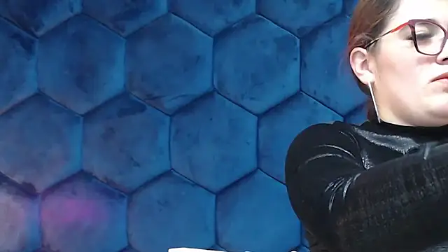 secretdream vc online show from November 14, 2025, 1:48 pm