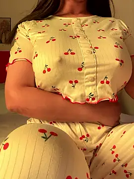 OnlyRima online show from September 24, 2025, 9:54 pm