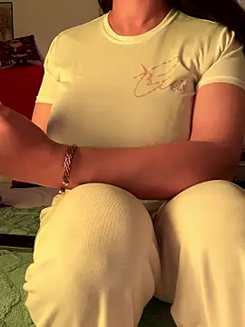 OnlyRima online show from January 18, 2026, 11:24 am