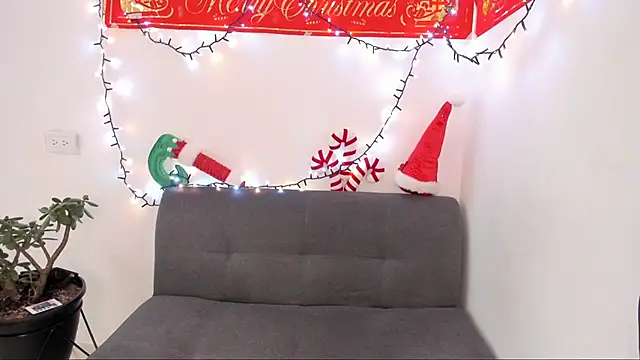 lara and danny online show from November 26, 2025, 1:44 pm