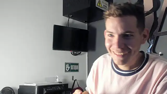 lara and danny online show from October 10, 2025, 4:30 pm