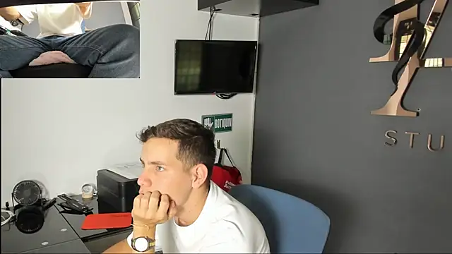 lara and danny online show from September 25, 2025, 7:20 pm