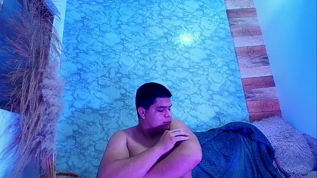 naomi campbel  online show from February 21, 2026, 8:22 pm