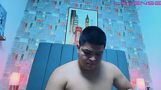 naomi campbel  online show from March 19, 2026, 8:31 pm