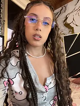 Harley J  online show from December 19, 2025, 12:51 pm