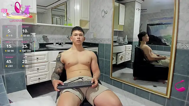 Snapshot of Thomas_moon chatting on September 26, 2025, 12:23 pm Thomas moon online show from September 26, 2025, 12:23 pm