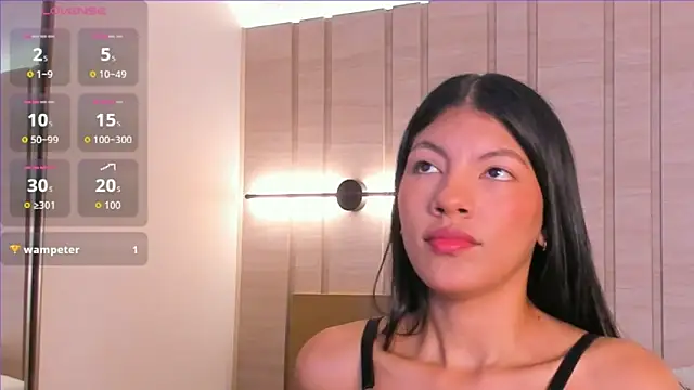 Isabellaroberts1 online show from September 12, 2025, 9:25 pm