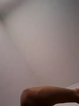 RAFAEL18-3  online show from December 21, 2025, 11:05 pm