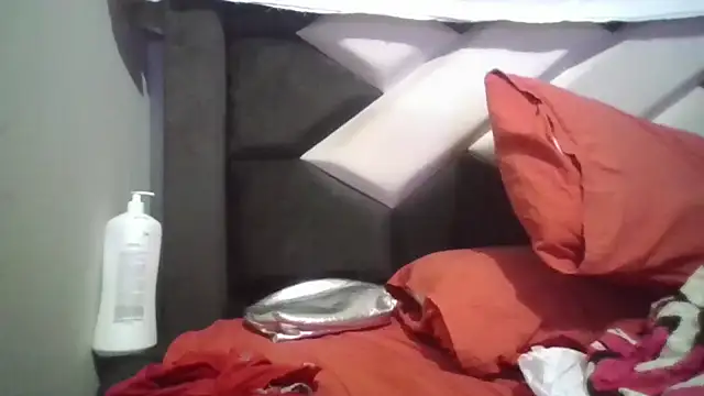 kelly15055 online show from January 7, 2026, 5:01 am