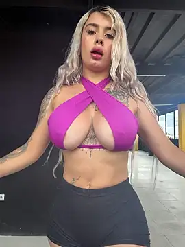 YouCandiSumisa online show from January 15, 2026, 6:33 pm