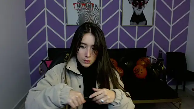 Snapshot of Adhara_Kitten chatting on November 19, 2025, 1:33 pm Adhara Kitten online show from November 19, 2025, 1:33 pm