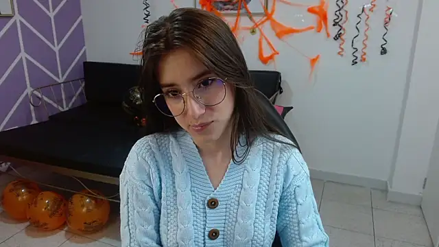 Snapshot of Adhara_Kitten chatting on October 28, 2025, 1:10 pm Adhara Kitten online show from October 28, 2025, 1:10 pm