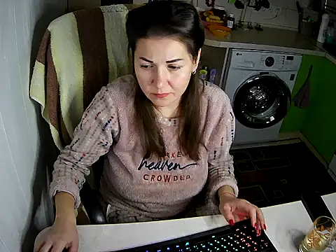 Snapshot of Adda1205 chatting on December 3, 2025, 11:14 pm Adda1205 online show from December 3, 2025, 11:14 pm