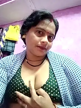 Hot komal1 online show from November 12, 2025, 8:56 pm