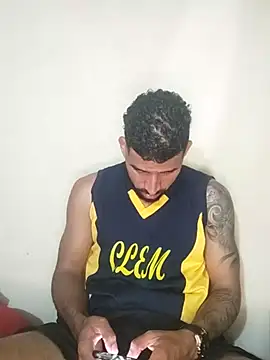 Alexsexygamer online show from October 18, 2025, 8:33 pm