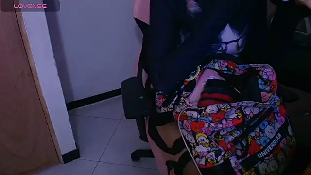 Terraelowen online show from December 3, 2025, 11:31 am