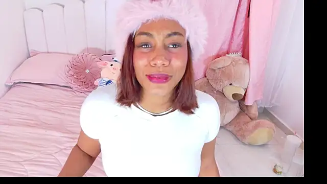 Snapshot of Sofia_Stanley chatting on May 1, 2026, 5:12 am Sofia Stanley online show from May 1, 2026, 5:12 am