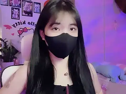 keelinnn19 online show from September 24, 2025, 6:36 pm