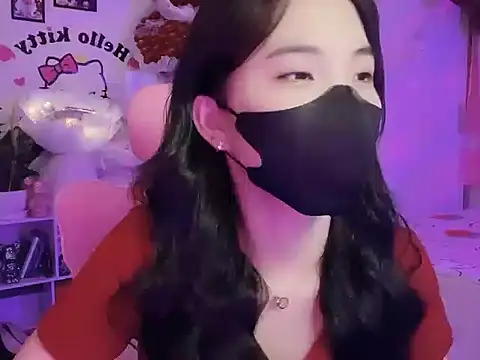 keelinnn19 online show from September 21, 2025, 5:40 pm