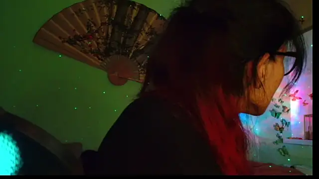 Snapshot of KiotoShine chatting on November 6, 2025, 4:22 pm KiotoShine online show from November 6, 2025, 4:22 pm