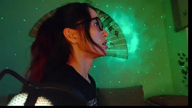 Snapshot of KiotoShine chatting on November 11, 2025, 7:08 pm KiotoShine online show from November 11, 2025, 7:08 pm