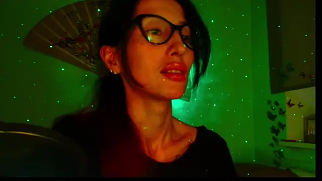 Snapshot of KiotoShine chatting on October 1, 2025, 9:07 pm KiotoShine online show from October 1, 2025, 9:07 pm