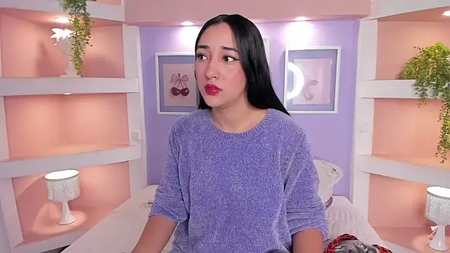 IsabellaaHill  online show from October 16, 2025, 12:35 pm