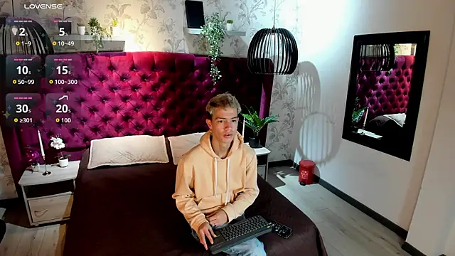 nicktorn online show from November 15, 2025, 12:09 pm