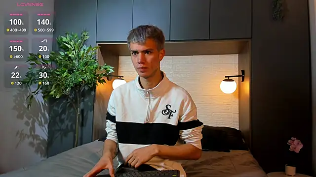 nicktorn online show from October 19, 2025, 12:08 pm