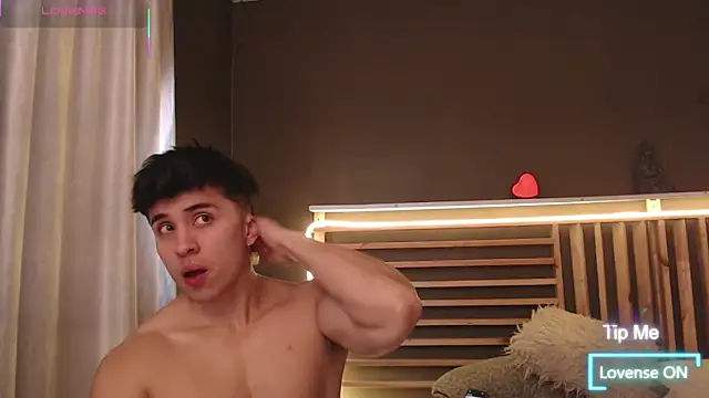 PaulEvens online show from December 1, 2025, 1:34 pm